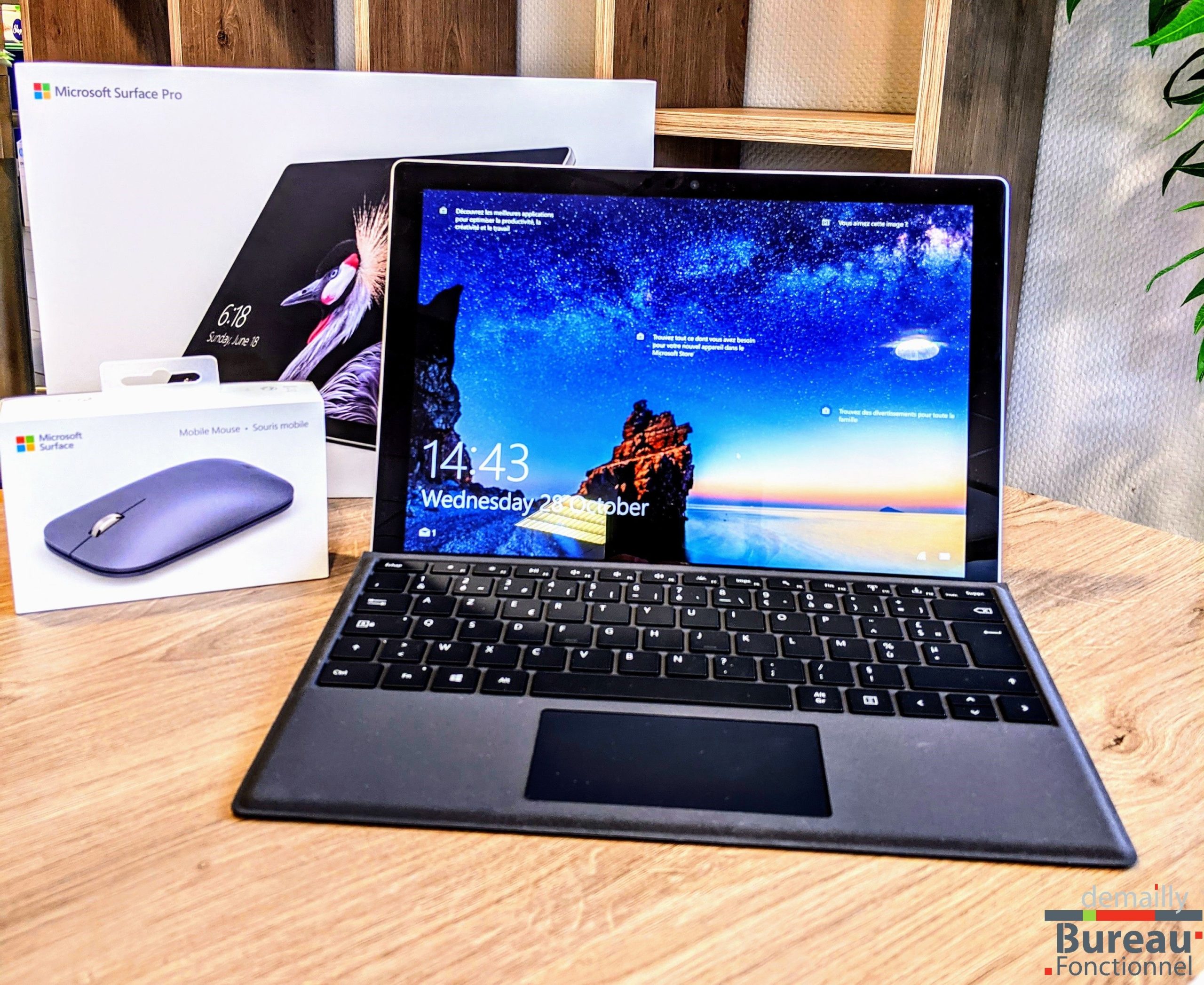 Surface Pro Professionnels ou particuliers, elle sera parfaite pour vos différents déplacements, légère vous pourrez la glisser n’importe où !